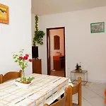 Apartment Doro Vela Luka