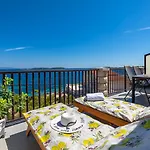 Doro Apartment *