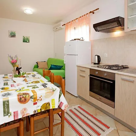 Apartment Doro