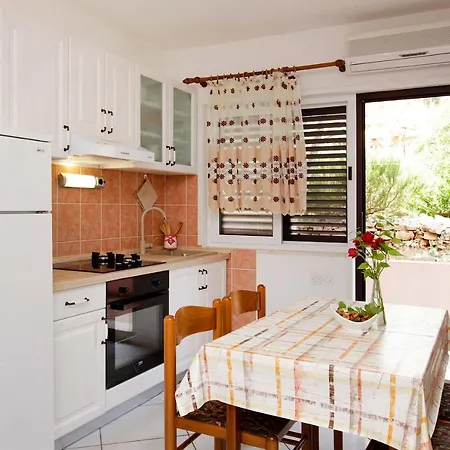 Doro Apartment *