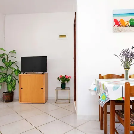 Doro Apartment