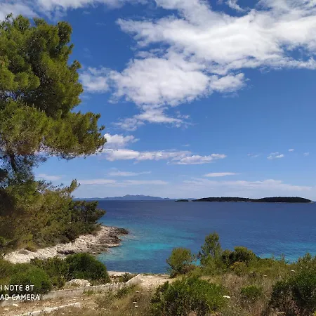 Doro Apartment Vela Luka